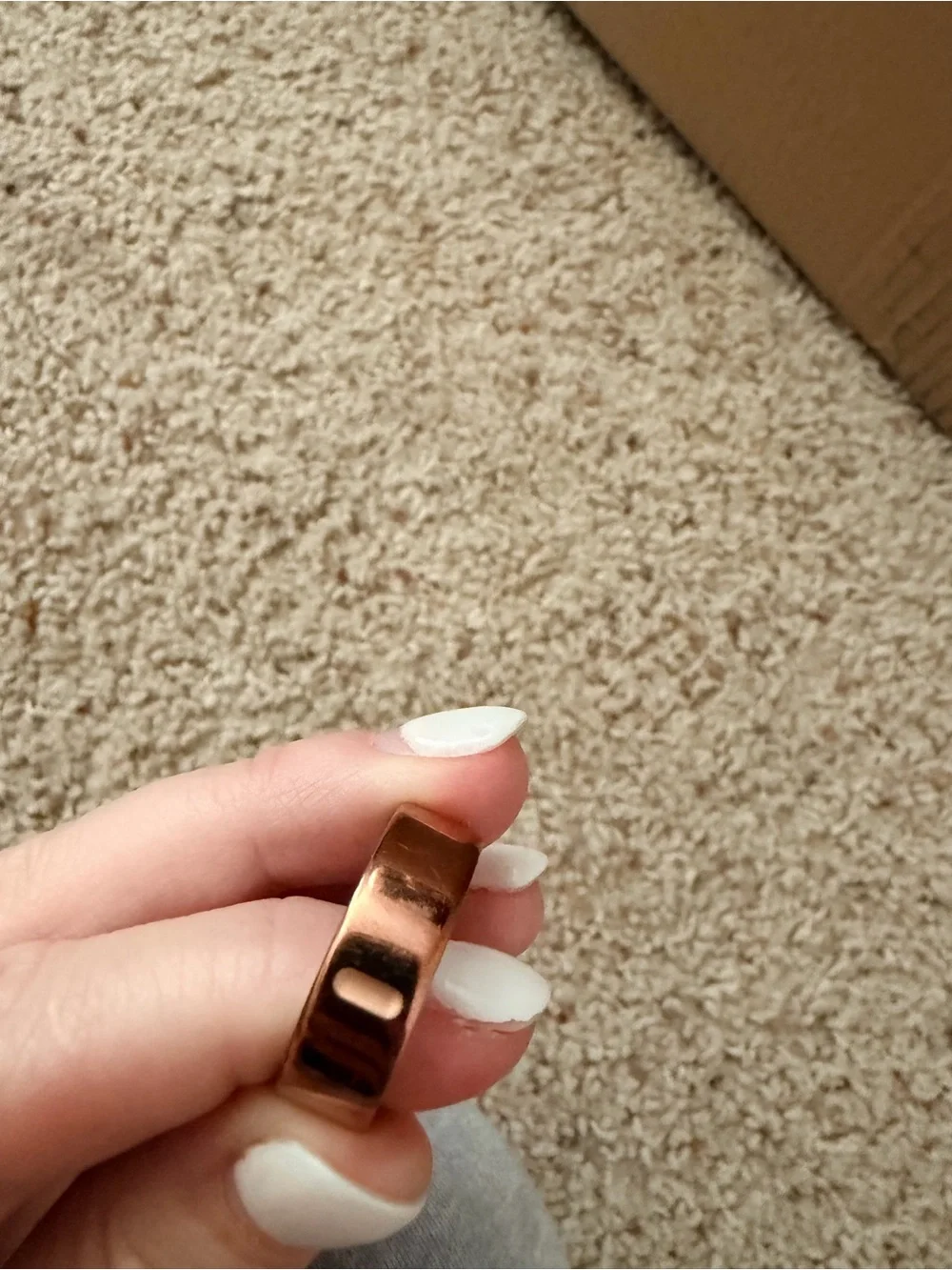 Oura 4 rose gold sz 9 GUC
